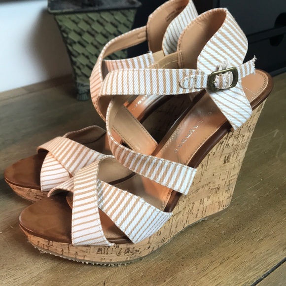 Chinese Laundry Shoes - CHINESE LAUNDRY WEDGES